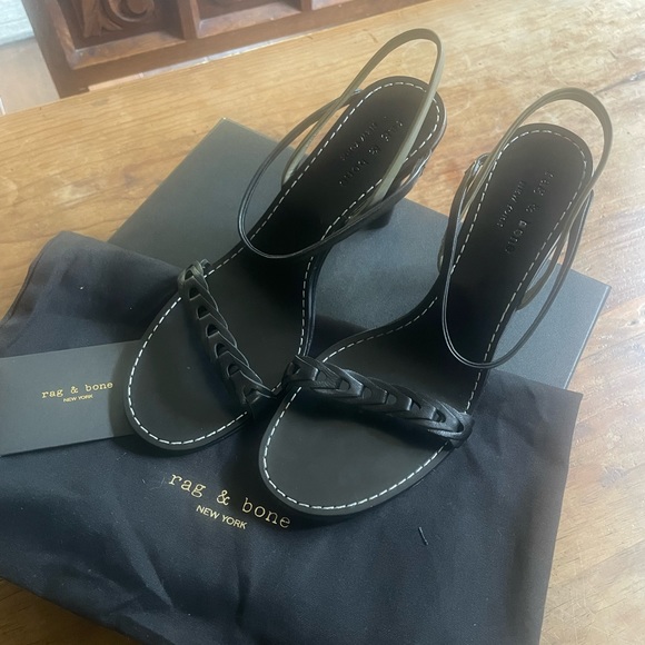 Rag & Bone Infinity High Heel - Picture 3 of 4